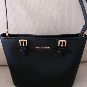 Small Michael Jet Set Crossbody - black - excellent condition